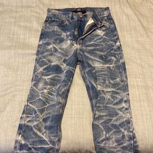 Worn once! BDG cowboy jeans. High waisted and in perfect condition!